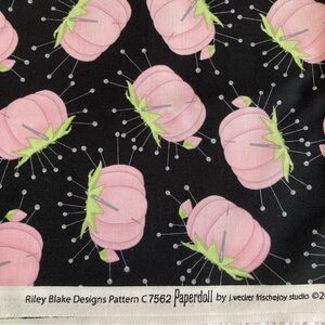 1 yard fabric Riley Blake paperdoll tomato pin cushion pink black cotton 2018